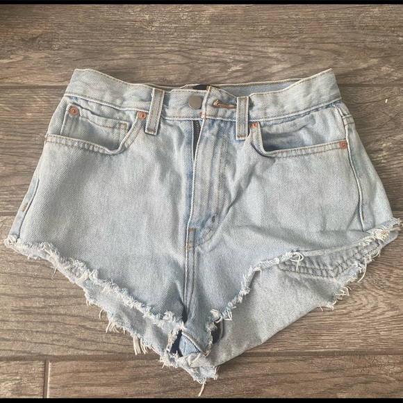 URBAN OUTFITTERS BDG HIGH-RISE CHEEKY DENIM SHORTS - Picture 1 of 4